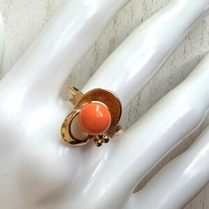 Avon Coral Cabochon Gold Tone Modernist Adjustable Ring Vintage